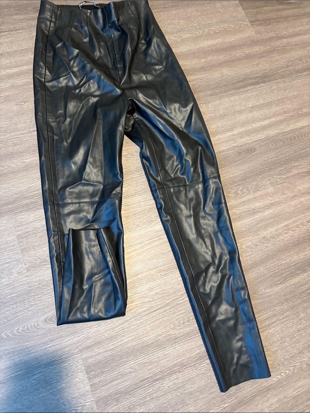 Zara Black Faux Leather Women's Pants *WORN ONCE* more of a legging fit